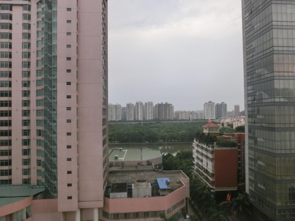 Ji Hotel Guangzhou Zhujiang New Town Экстерьер фото