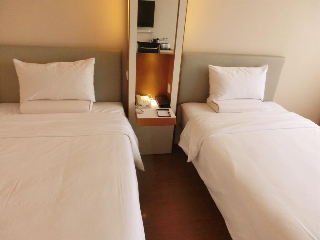 Ji Hotel Guangzhou Zhujiang New Town Номер фото