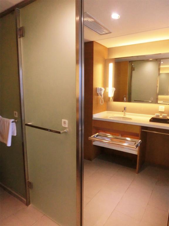 Ji Hotel Guangzhou Zhujiang New Town Номер фото