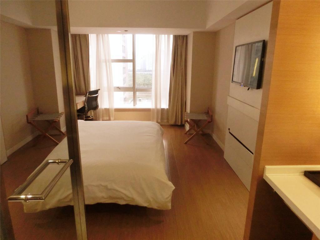 Ji Hotel Guangzhou Zhujiang New Town Номер фото
