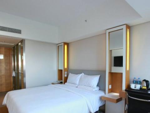Ji Hotel Guangzhou Zhujiang New Town Экстерьер фото
