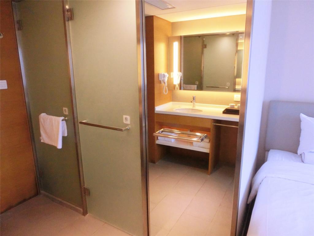 Ji Hotel Guangzhou Zhujiang New Town Экстерьер фото